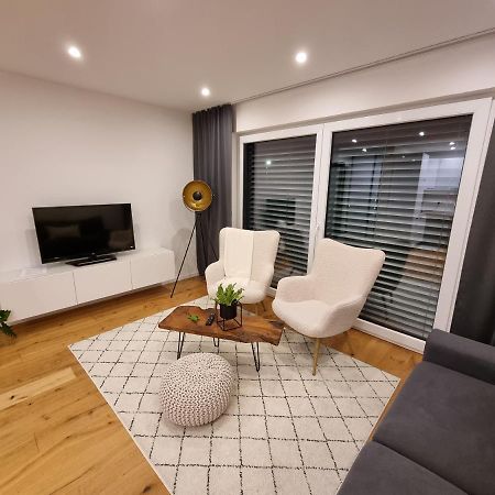 Ella'S Lounge - Besonders Geniessen Apartment Singen Bagian luar foto