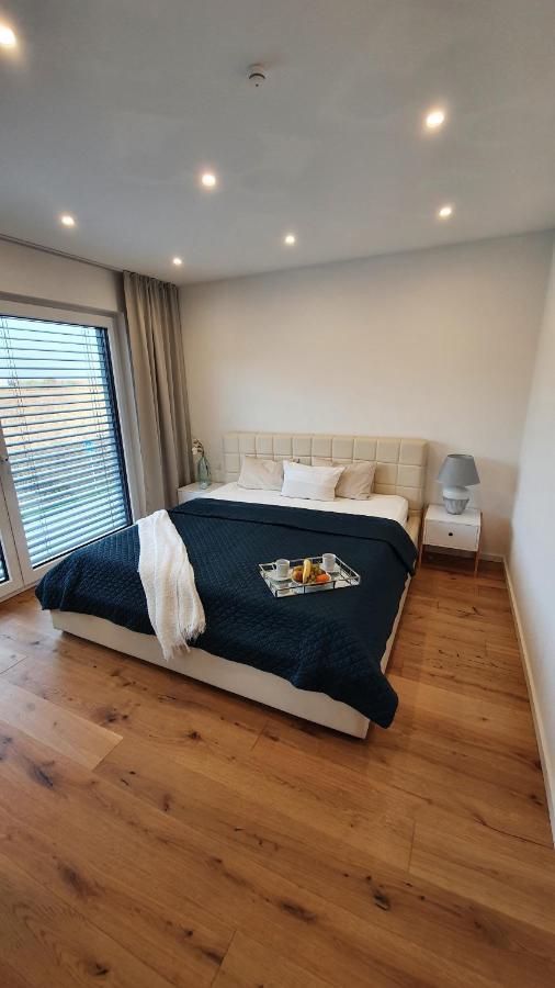 Ella'S Lounge - Besonders Geniessen Apartment Singen Bagian luar foto